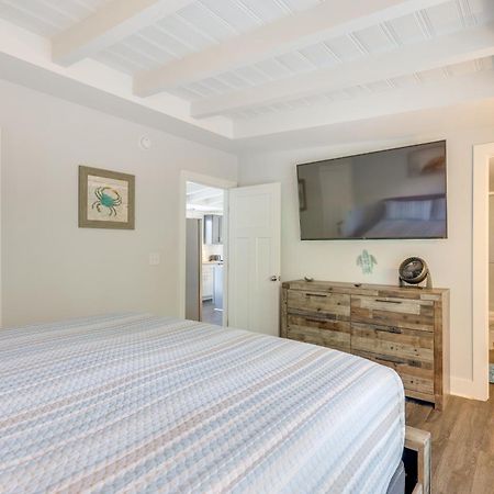 Modern Oak Island Escape 1 Mile To Long Beach! Extérieur photo