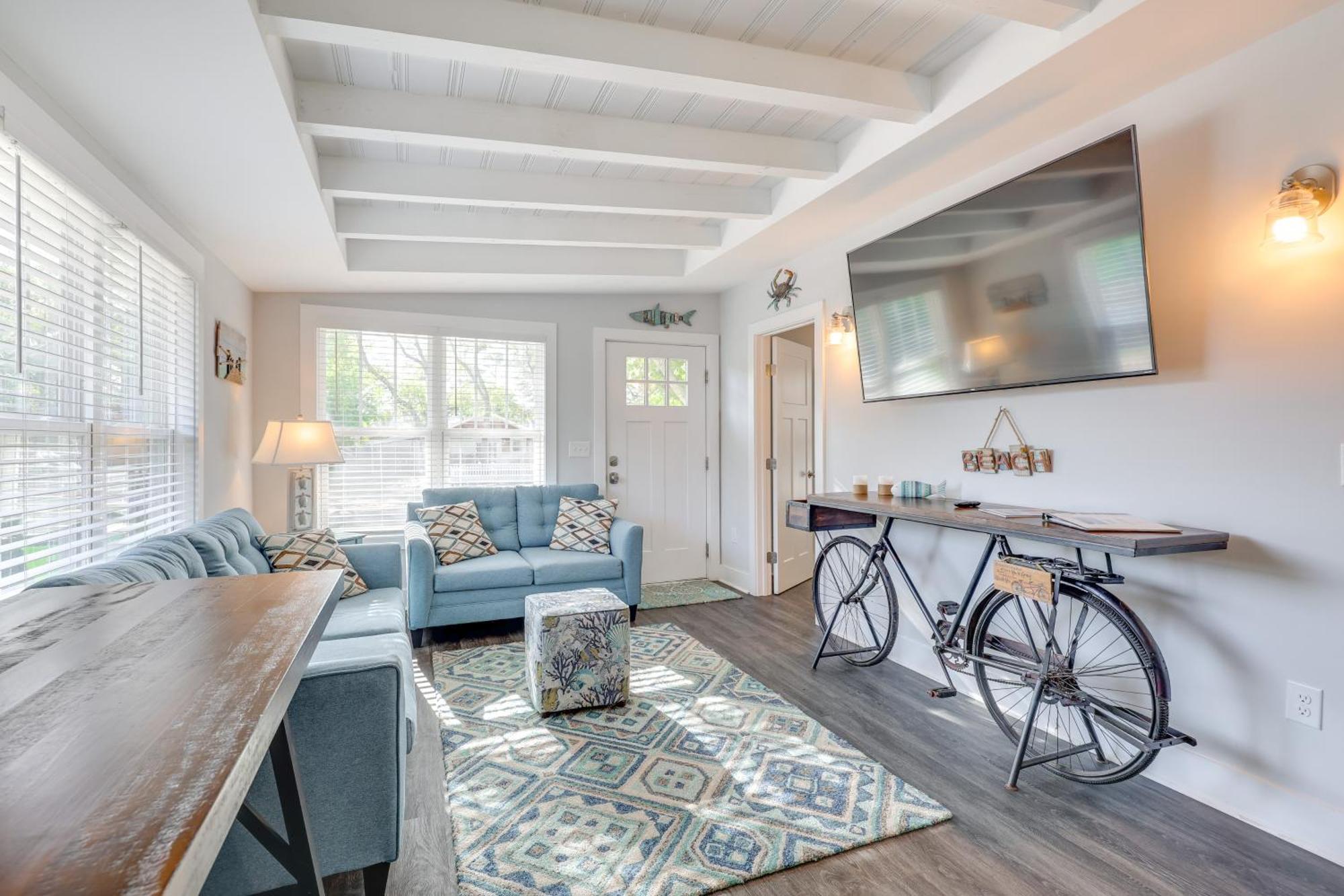 Modern Oak Island Escape 1 Mile To Long Beach! Extérieur photo