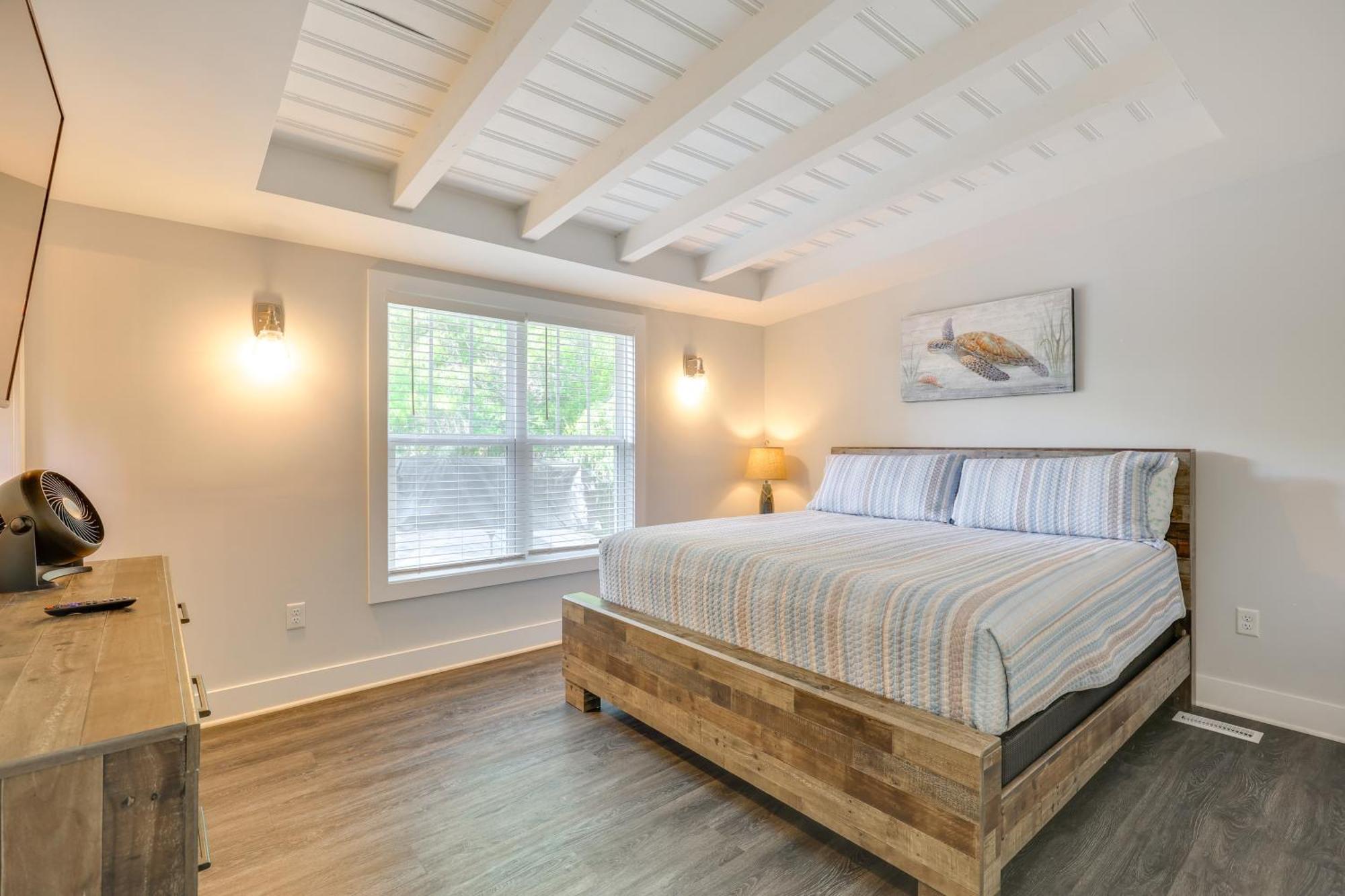 Modern Oak Island Escape 1 Mile To Long Beach! Extérieur photo