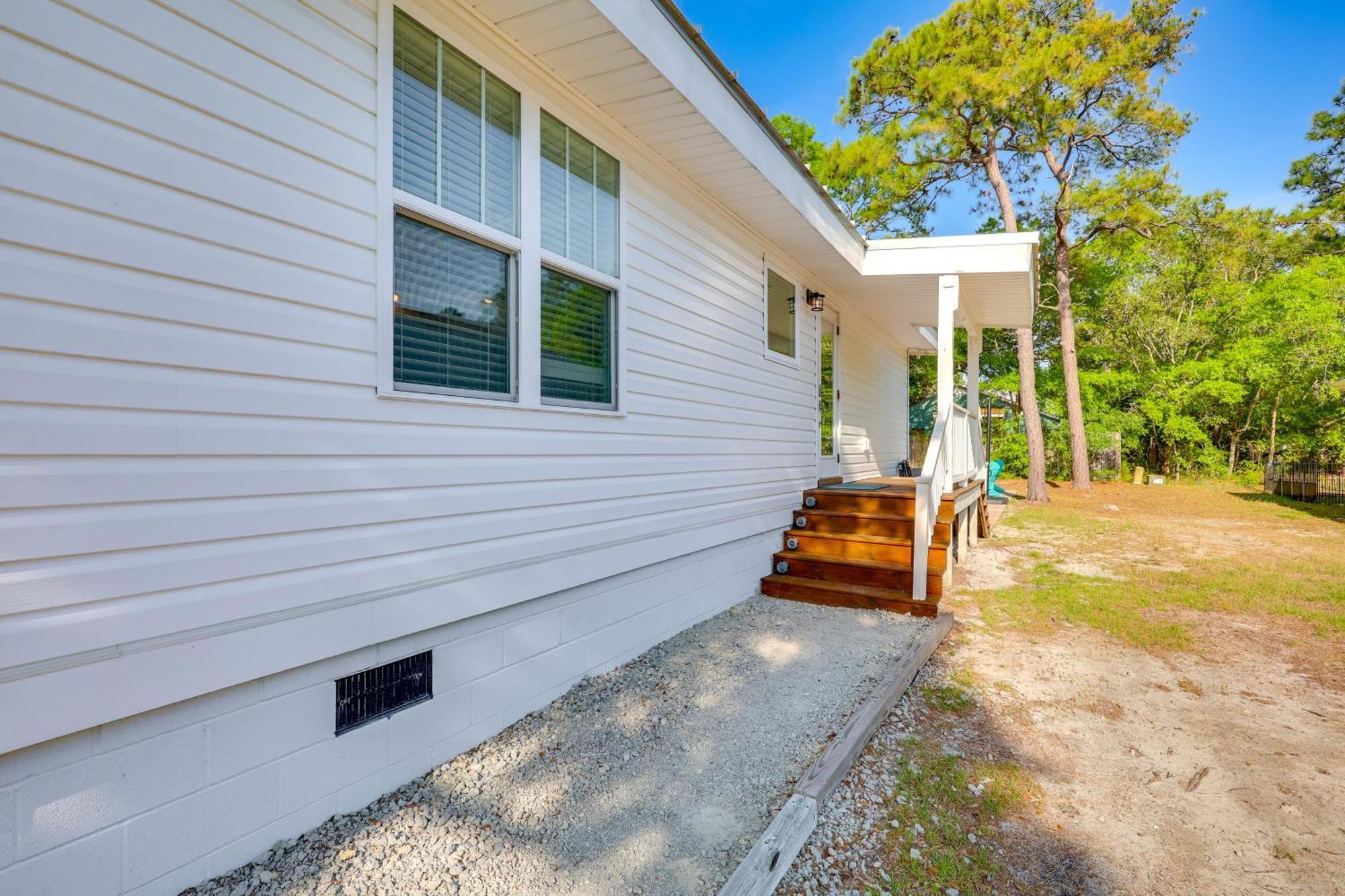 Modern Oak Island Escape 1 Mile To Long Beach! Extérieur photo