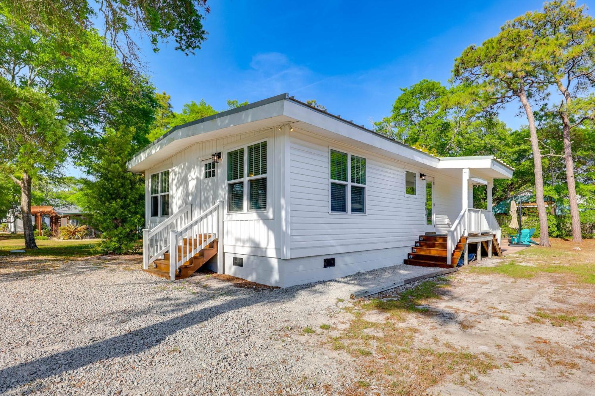 Modern Oak Island Escape 1 Mile To Long Beach! Extérieur photo