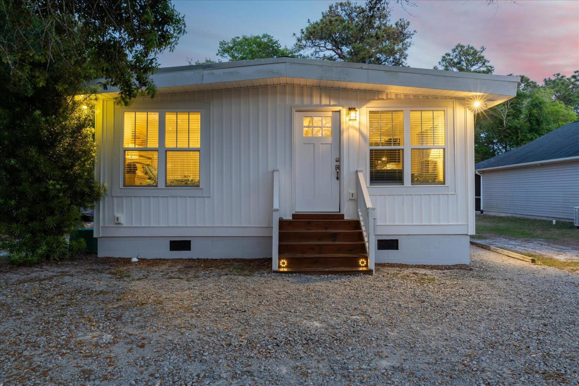 Modern Oak Island Escape 1 Mile To Long Beach! Extérieur photo