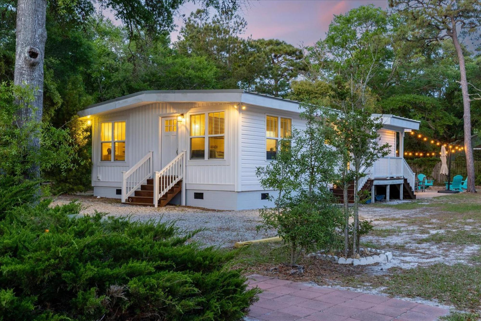 Modern Oak Island Escape 1 Mile To Long Beach! Extérieur photo