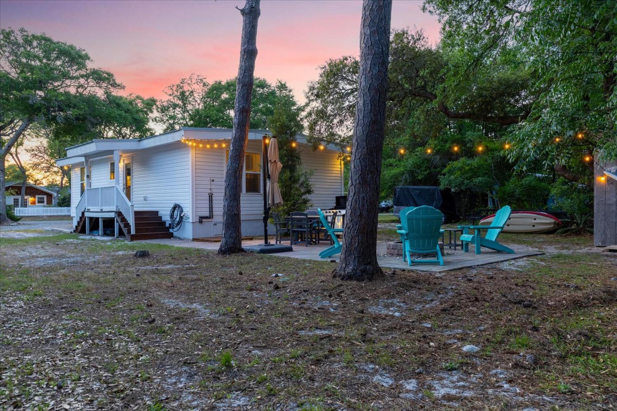 Modern Oak Island Escape 1 Mile To Long Beach! Extérieur photo